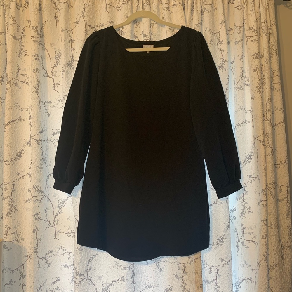 Long sleeve black shift dress